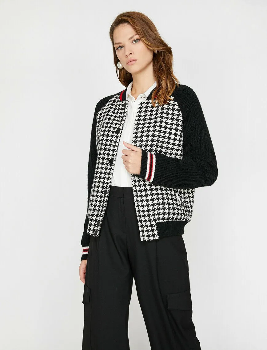 16530 Black Knitted Sleeve Patterned Bomber Jacket