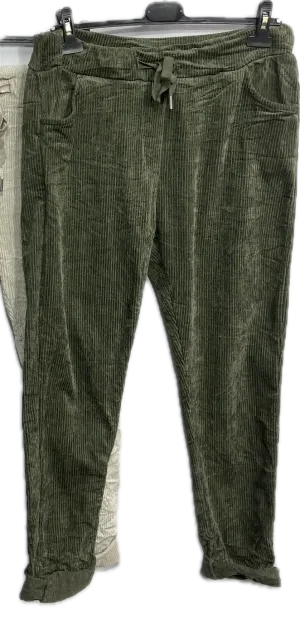 Corduroy Stretch Pants in Military