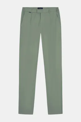 Defenders * The Classic Chinos