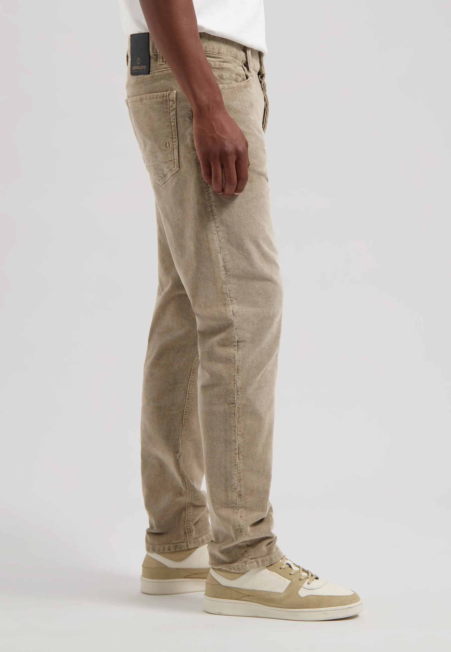 Gent D Loose Tapered Fit Faded Ribcord