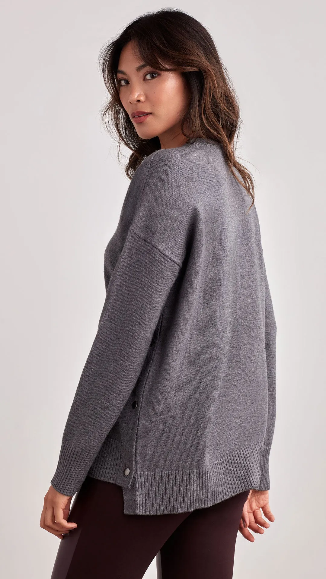 SIDE SNAP SWEATER